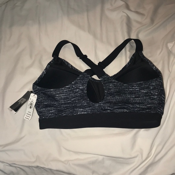 NWT Victoria’s Secret Sport Bra - Picture 2 of 4